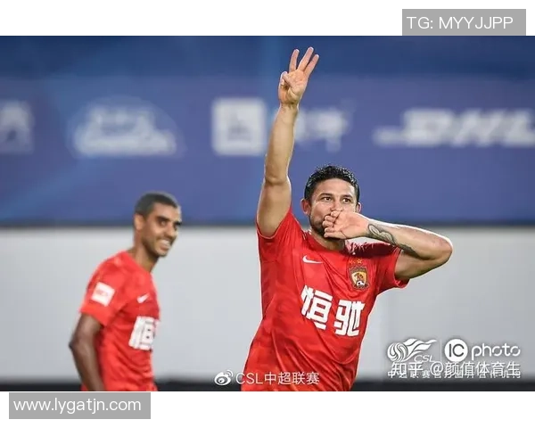 中超精彩对决AC米兰大胜尤文图斯帽子戏法点燃全场激情