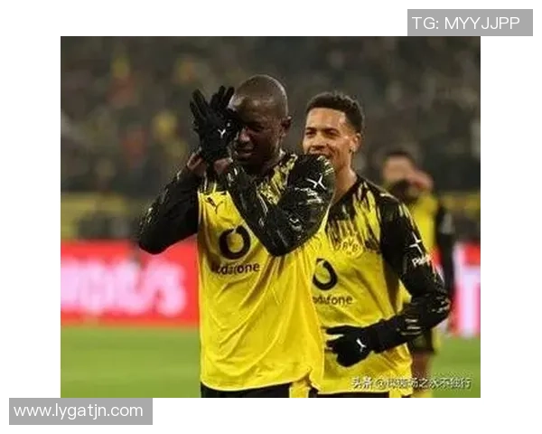 中超联赛曼联逆袭多特蒙德3-0绝杀瞬间震撼全场历史冷门再现