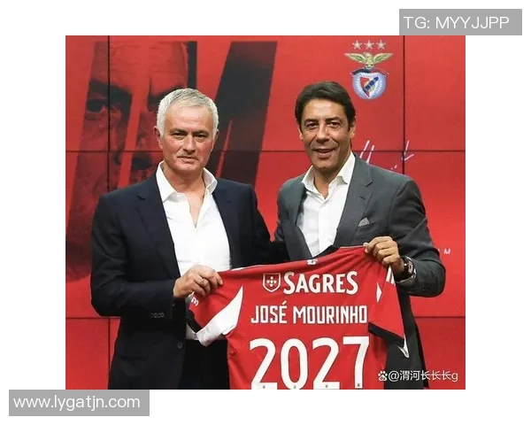 本菲卡大胜AC米兰6-2友谊赛意外结果引发全场热议